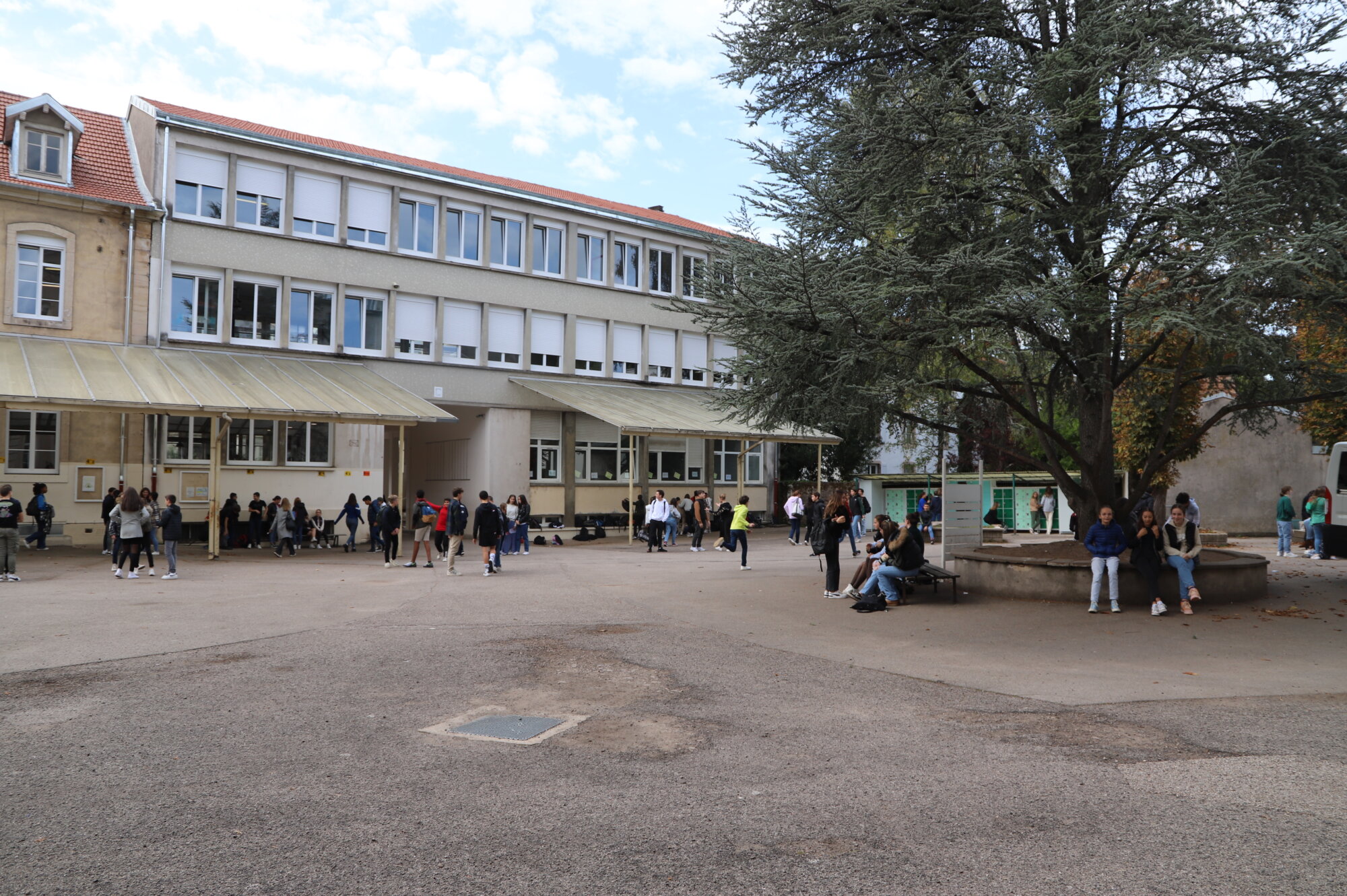 Collège Thaon-les-Vosges 0