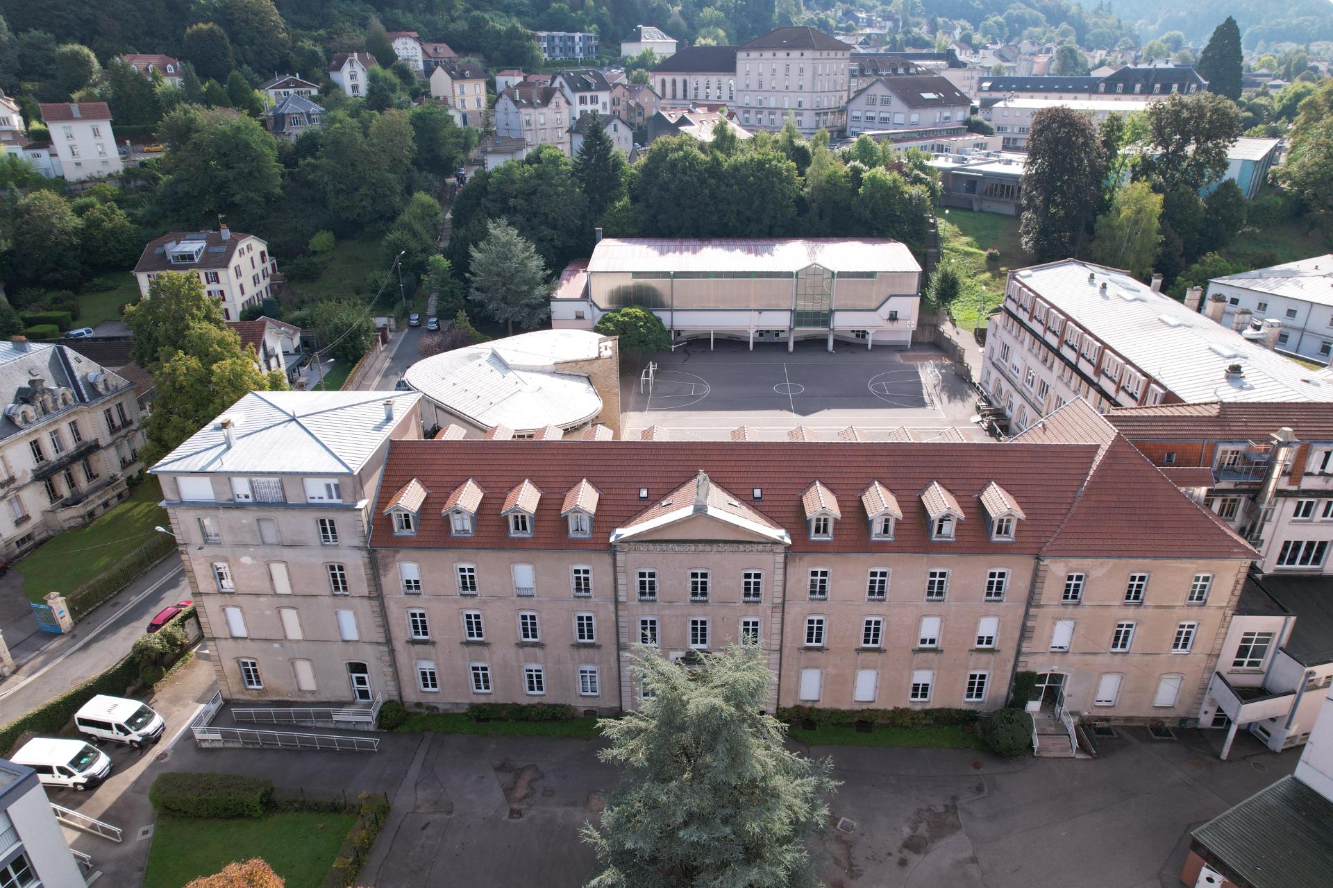 Présentation du collège Mirecourt